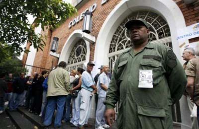 Citizens line up to vote